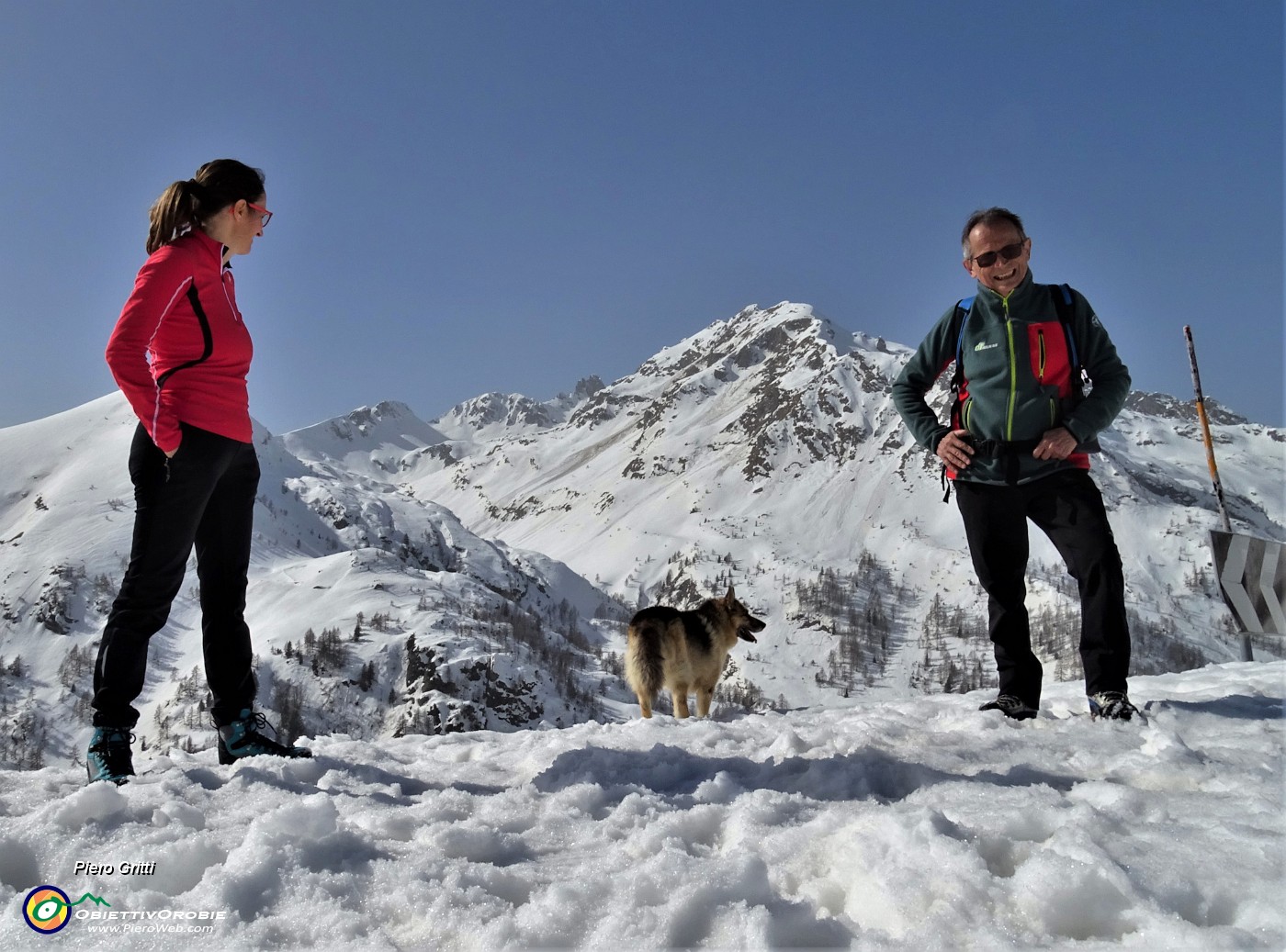 49 Rivediamo tante belle cime amiche ammantate di neve.JPG -                                